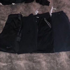 4 NIKE AND UNDERARMOUR SWEATS!!